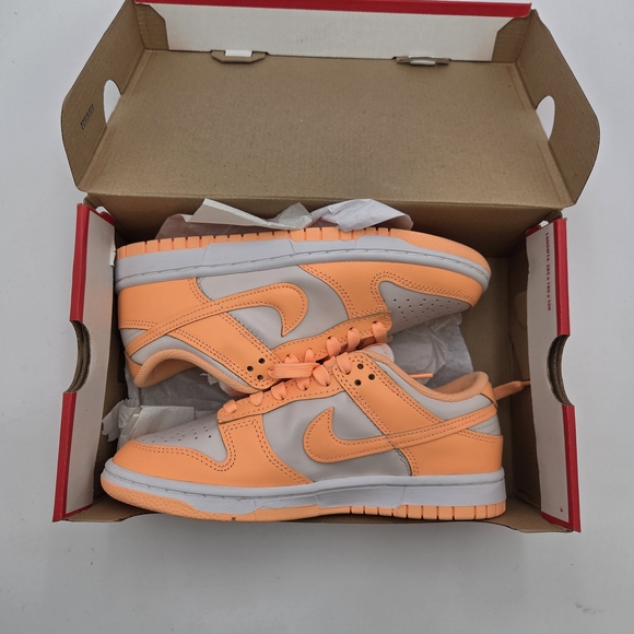 Womens Size 6.5 - Nike Dunk Low Peach Cream DD1503-801 New In Box - Picture 2 of 8